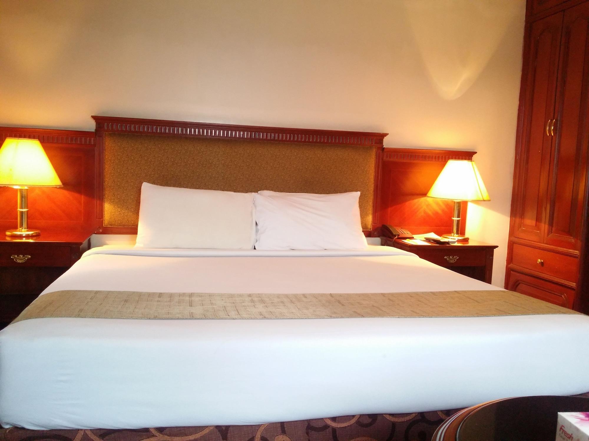 Hotel Bon Vivant Dhaka Esterno foto