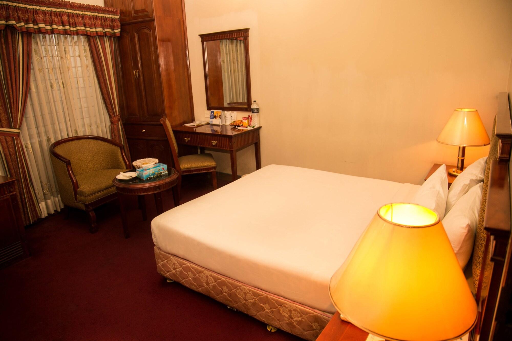 Hotel Bon Vivant Dhaka Esterno foto