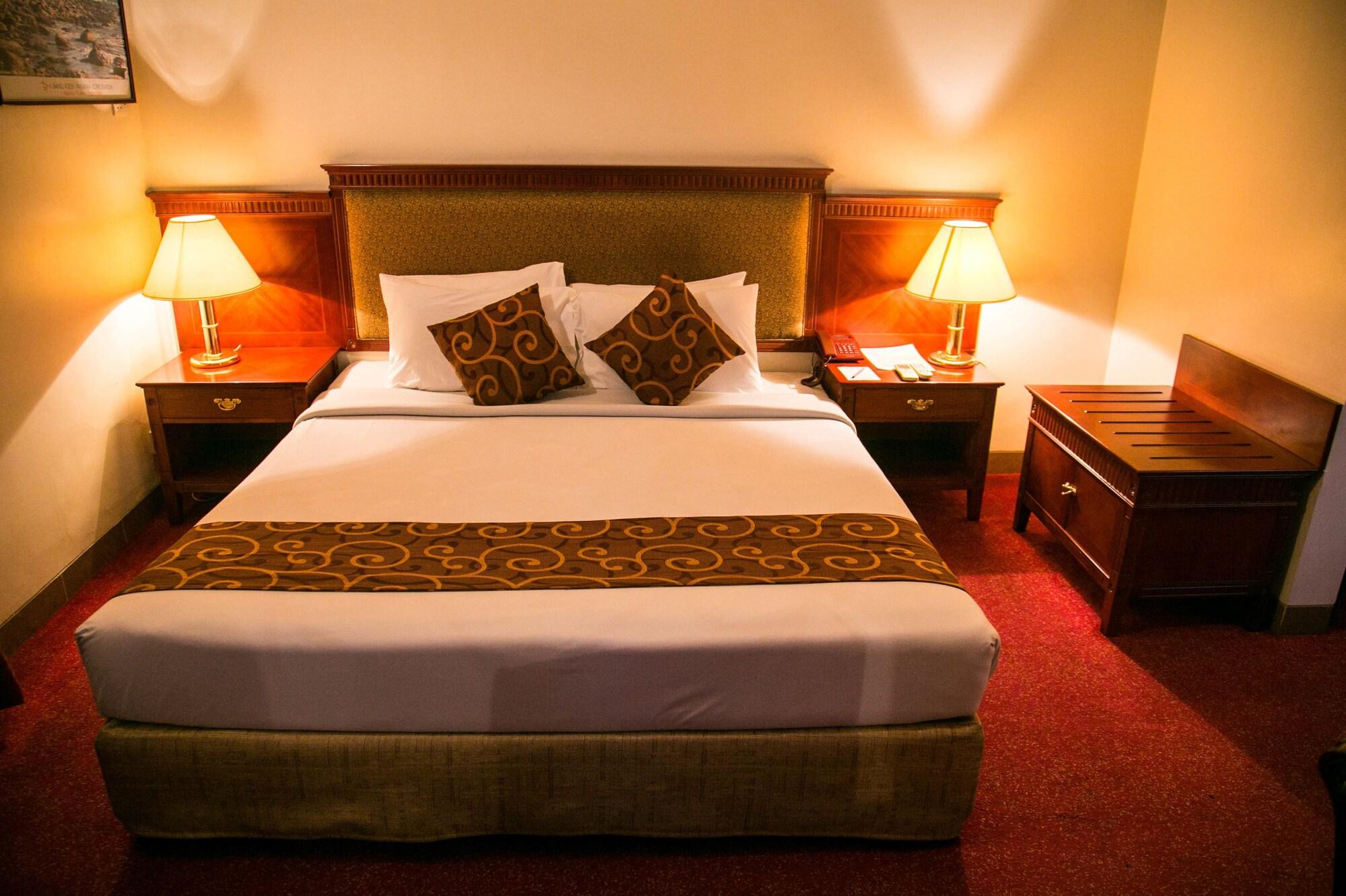 Hotel Bon Vivant Dhaka Esterno foto